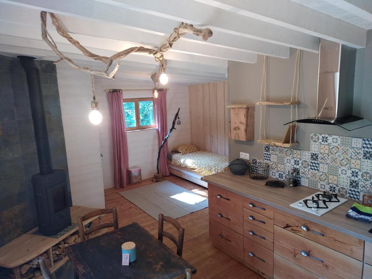 Gite Nature Au Pied Des Hetres Vitrac-sur-Montane Exterior foto